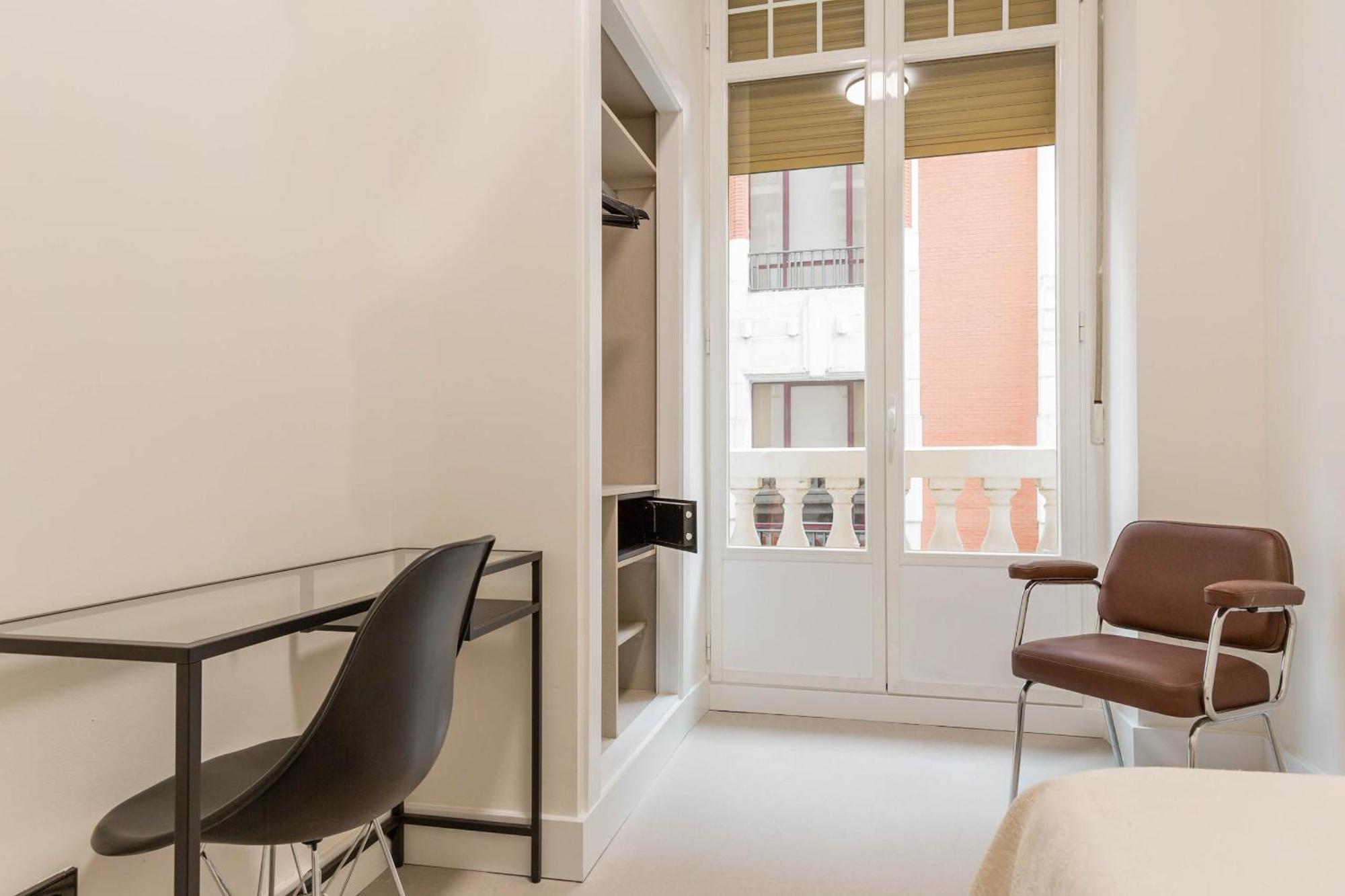 Hostal Excelsior Madrid Buitenkant foto